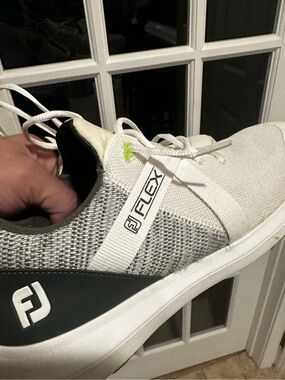 FootJoy Fj Flex Men’s White Gray Athletic Golf Shoe size 12, excellent condition
